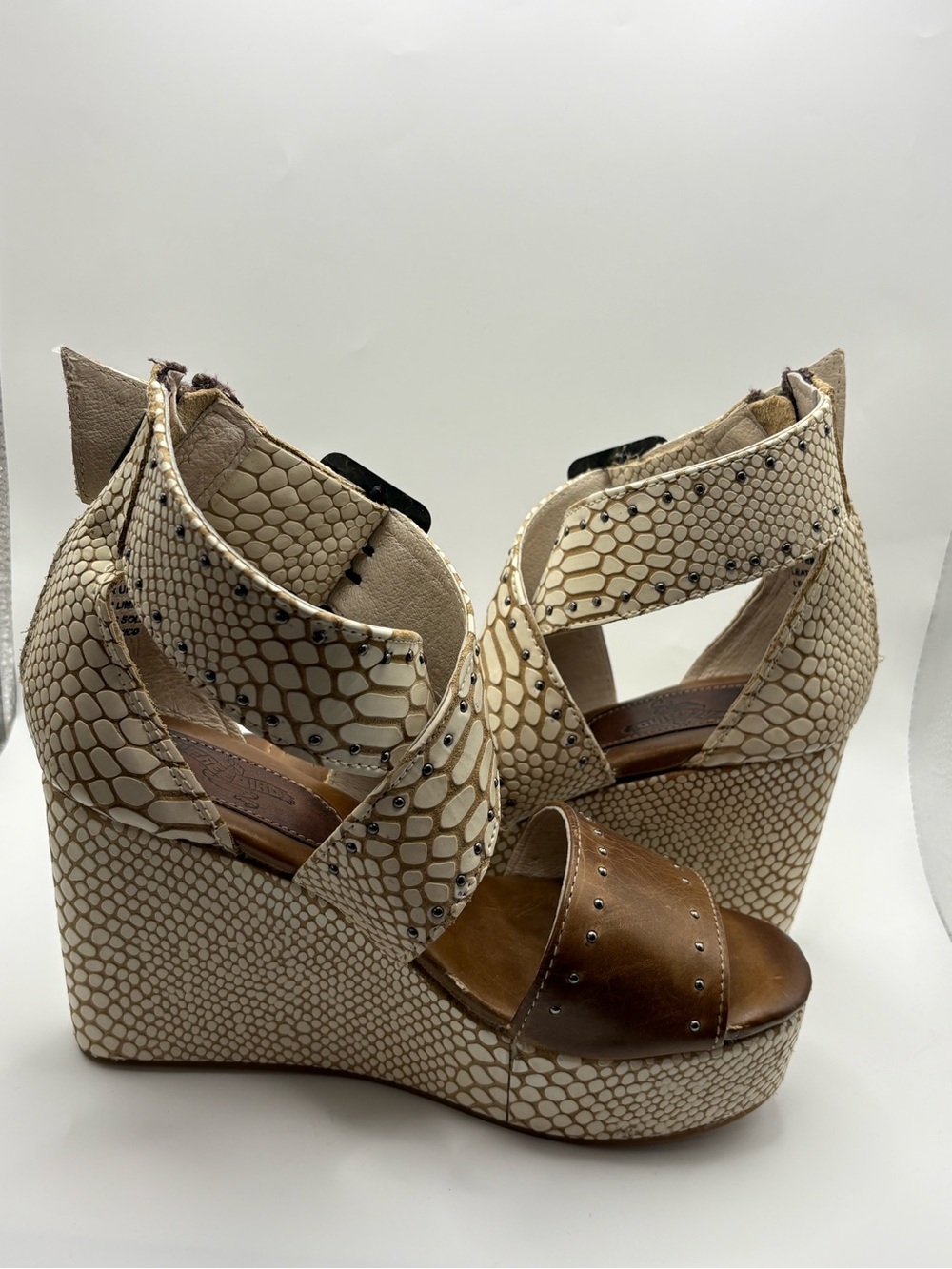 Freebird by Steven Terra leather wedges READ - Picture 7 of 10